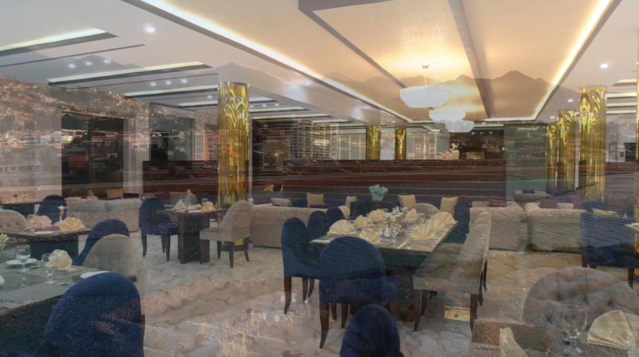 Swat Palace Hotel By Northin Mam Derai Eksteriør billede